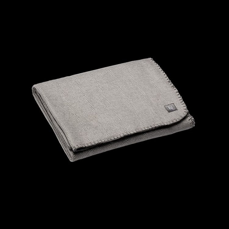 NESPRESSO BLANKET LOYALTY UPCYCLED NEU Kaufen auf Ricardo