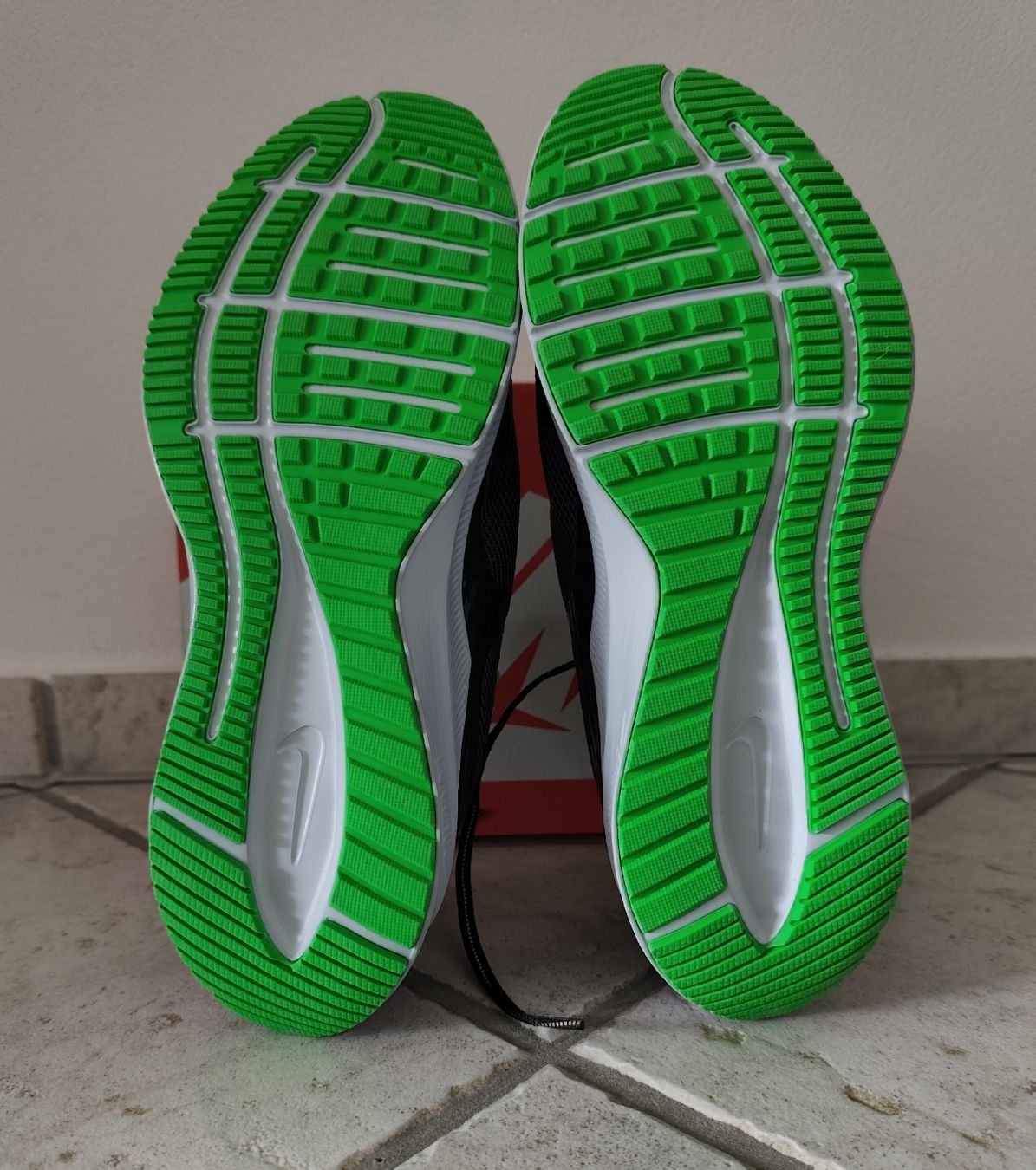 Nike Scarpe da uomo: Nike Laufschuhe, Grösse 45, US11 – Usato da Chur venduto da Rodanisa 5