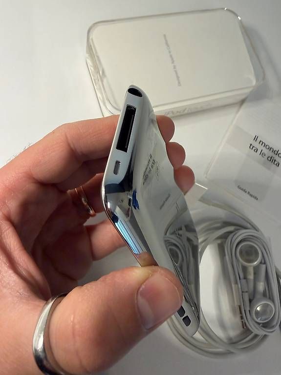 Apple Lettore multimediale portatile: Apple iPod touch 4 gen – Usato da Mendrisio venduto da MarA_82 1