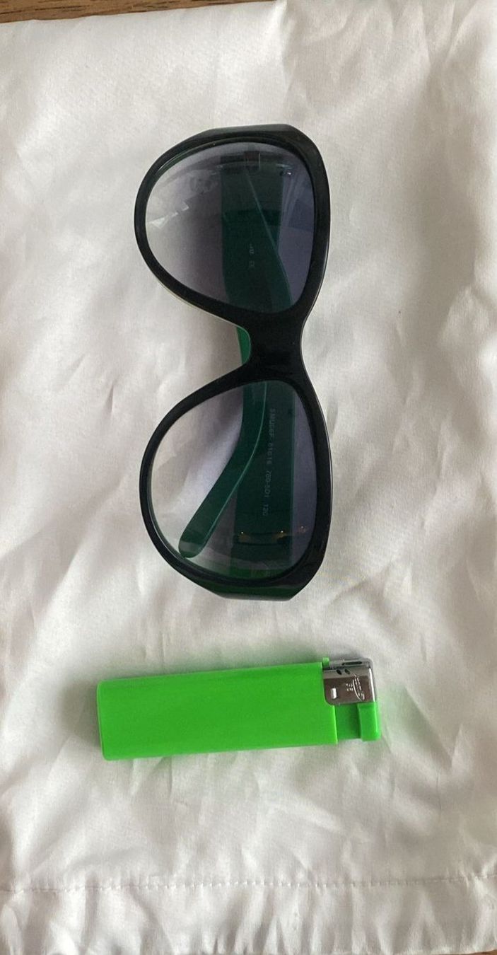 Miu Miu Occhiali & Lenti: MIU MIU Vintage aus den 2000er – Usato da Buchs/SG venduto da ori_k6tq 4