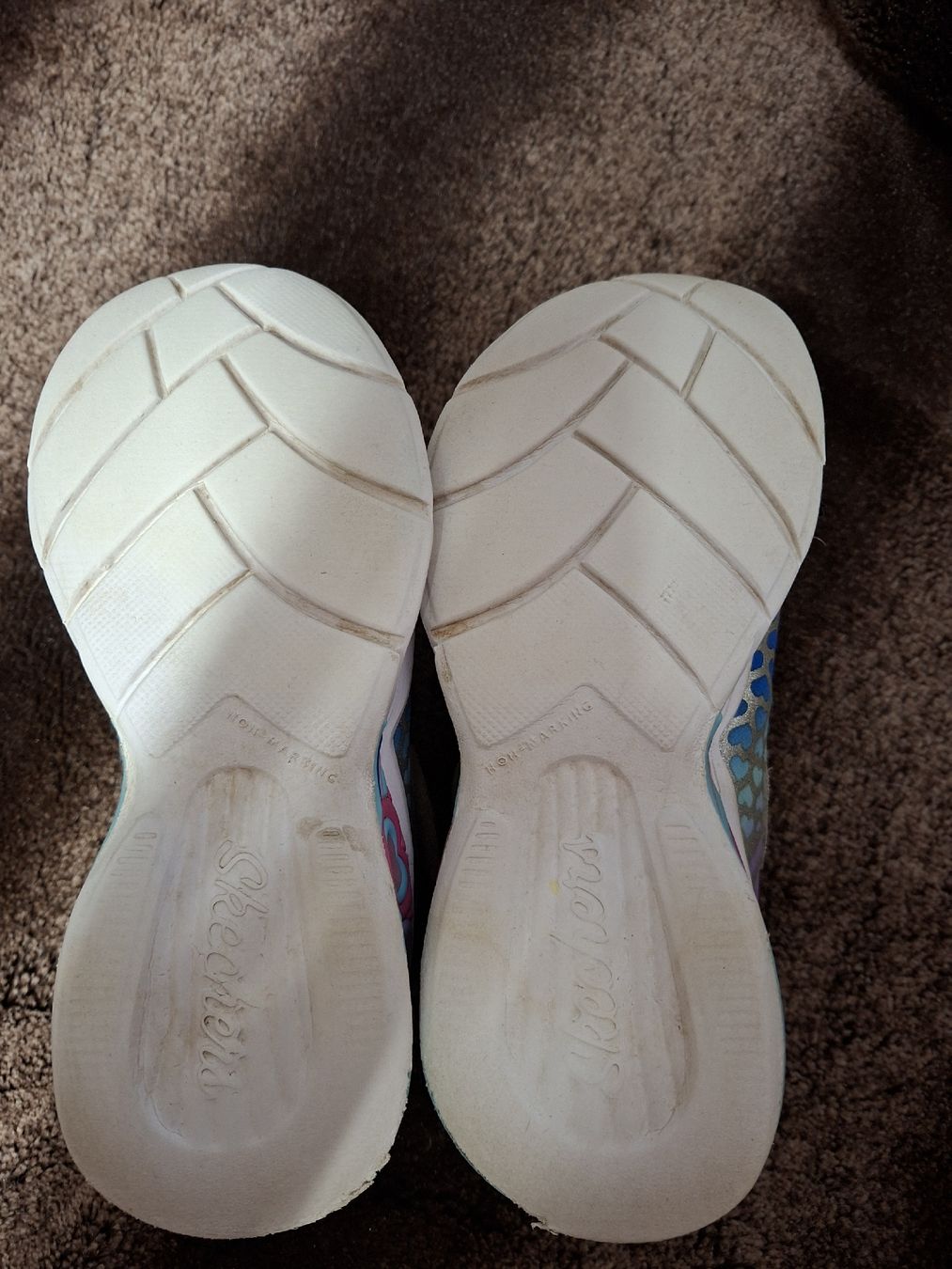 Skechers Scarpe per ragazze: Gr 31 Heart Light Skechers, Mädchen Sneaker  – Usato da Reiden venduto da eneiba 2