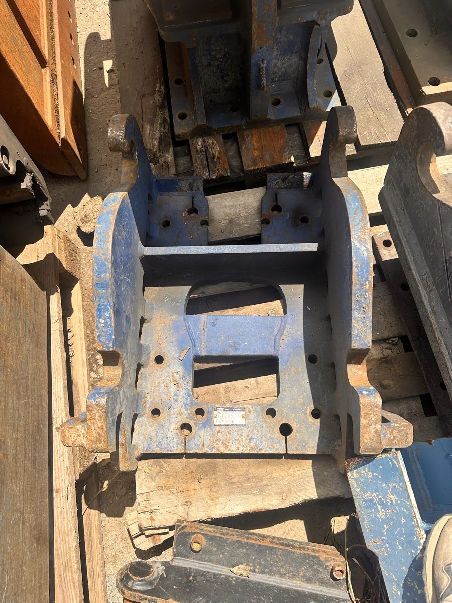 Escavatori: Bagger schnellwechsler , anbauplatte  – Usato da lyssach venduto da brax2019 4