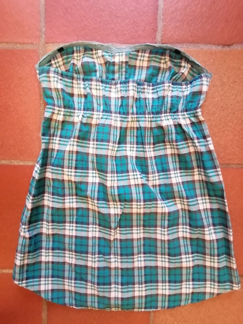 Camicette, T-shirt & Top: Trägerloses Top, S/164, karo – Usato da Solothurn venduto da Shanty.20 2