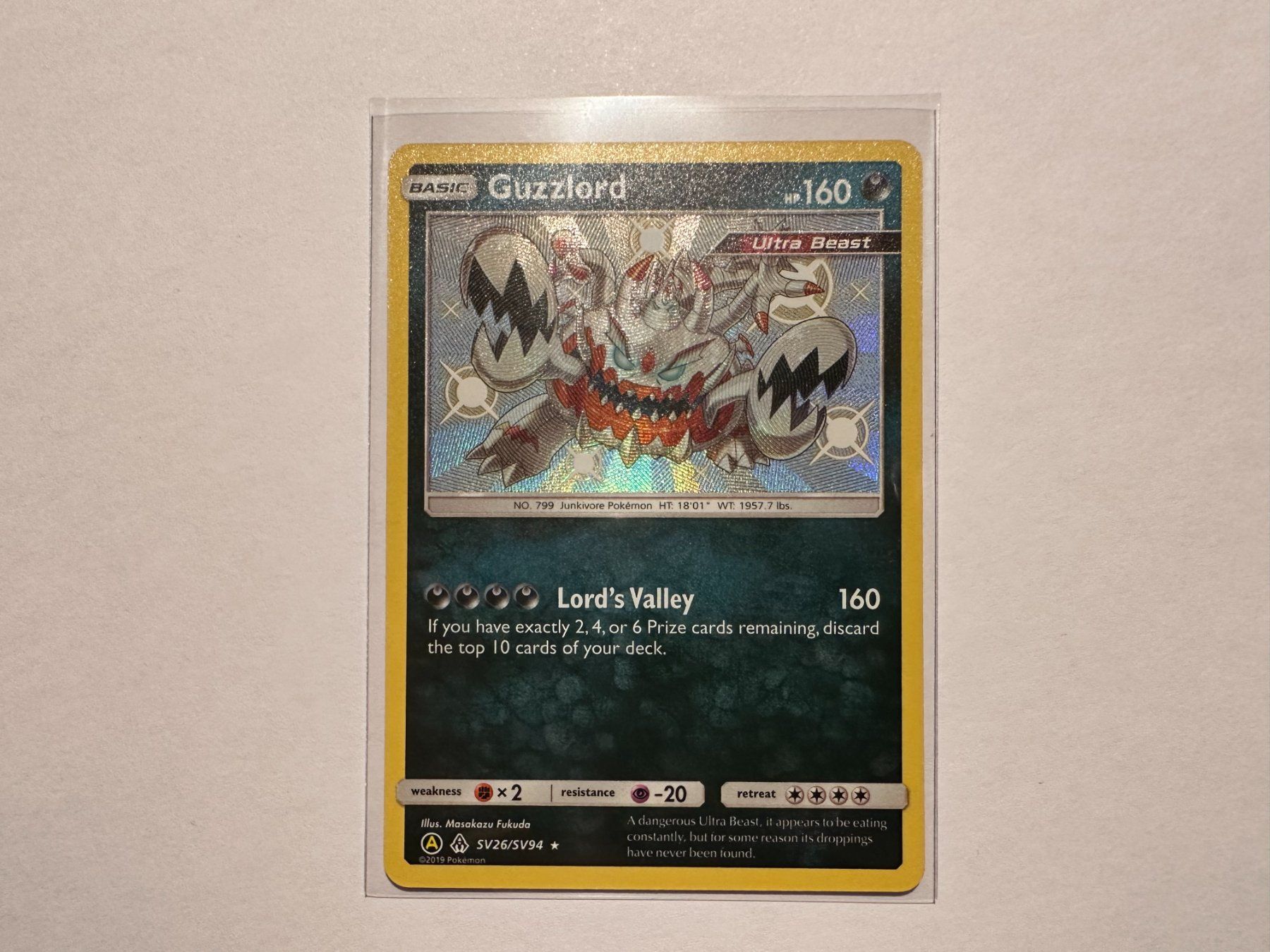 Pokémon Carte collezionabili: Guzzlord Shiny Hidden Fates EN – Usato da Hagendorn venduto da Pokecollectorch