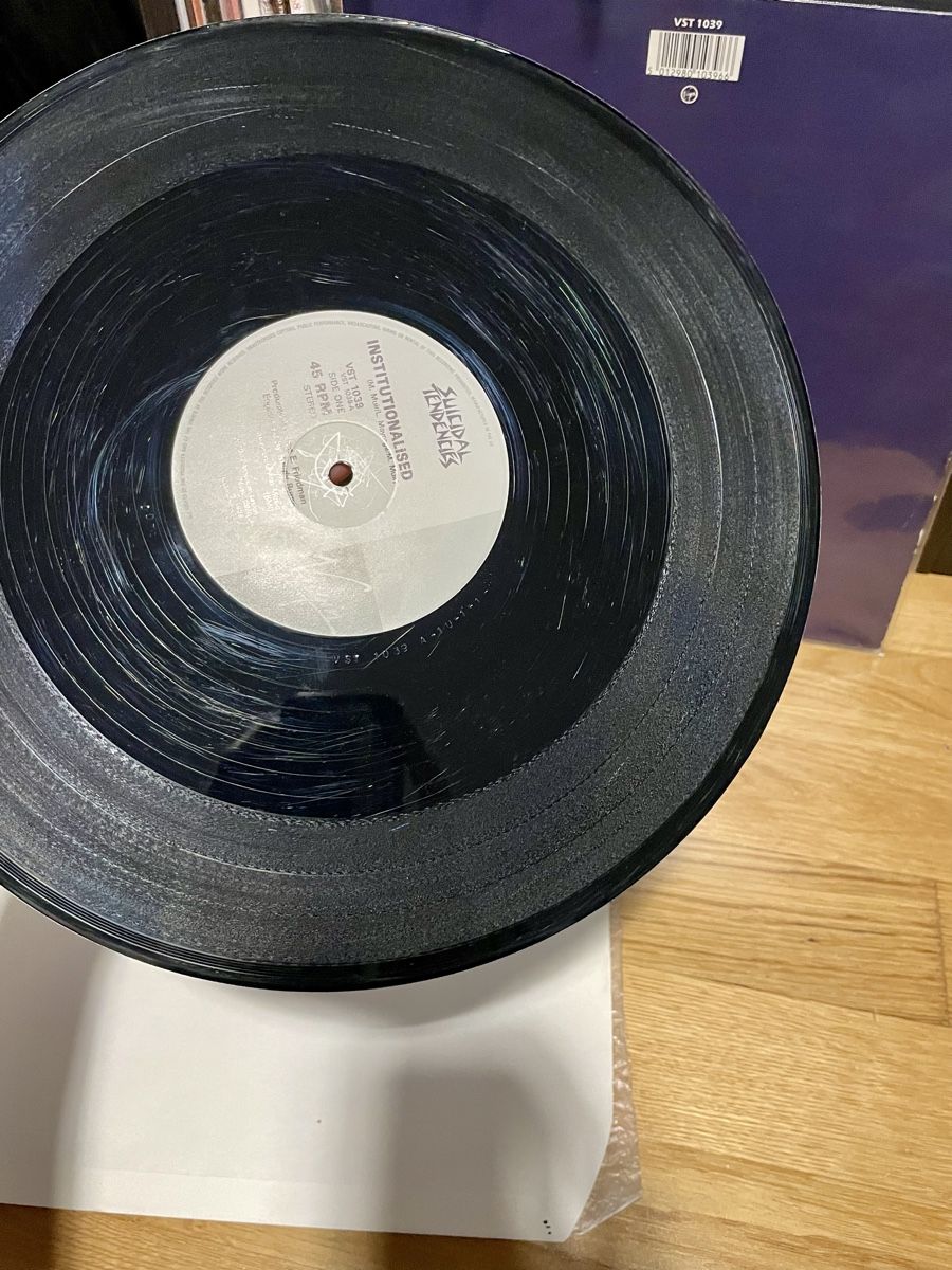 Dischi in vinile: Suicidal Tendencies - Institutionalised - punk hardcore – Usato da Solothurn venduto da manuel1386 2