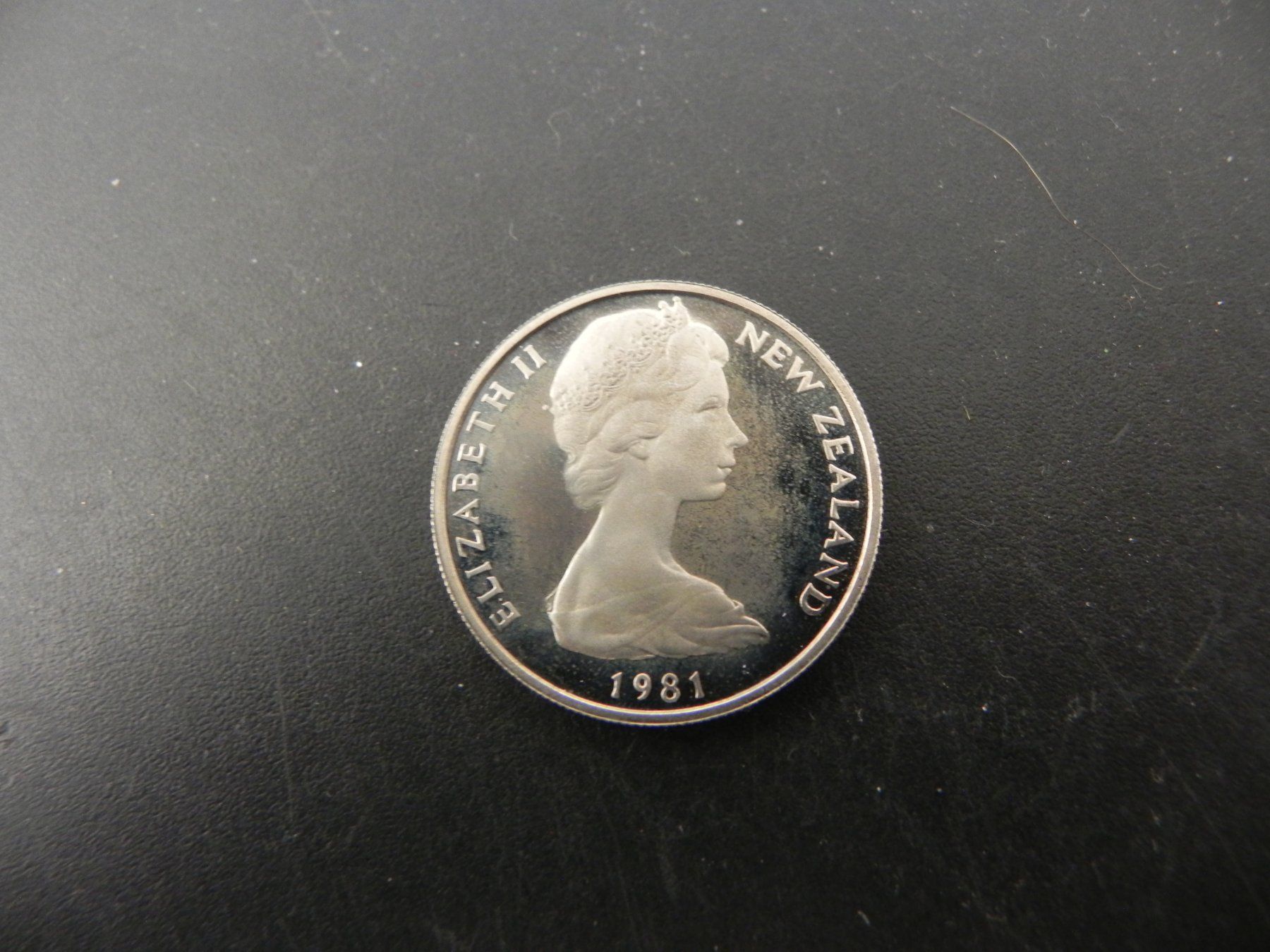 Alle Münzen: Neuseeland 10 Cents 1981 – Gebraucht aus Biel/Bienne von Gogolozi 1