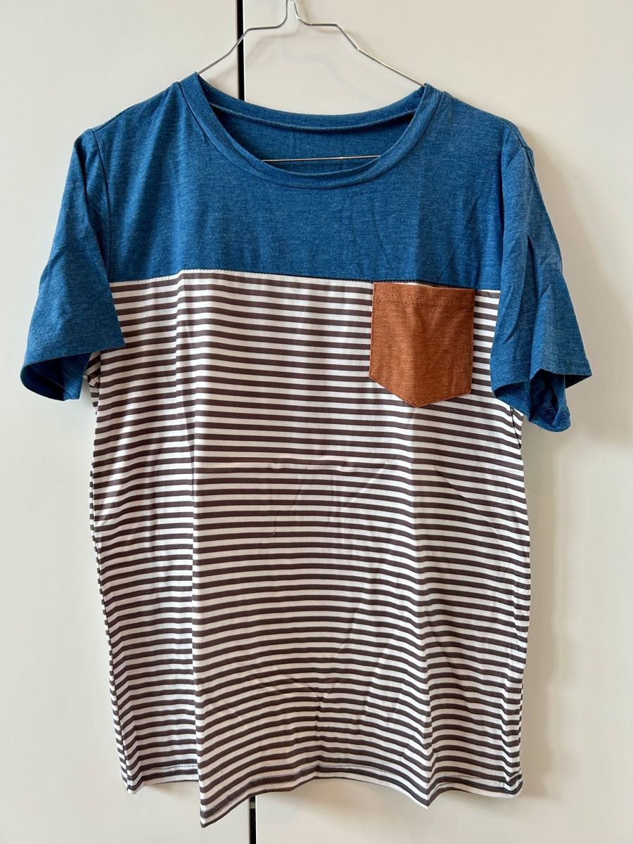 T-shirts: T-Shirt – Neuf (Voir description) à Jona par caro_schaf