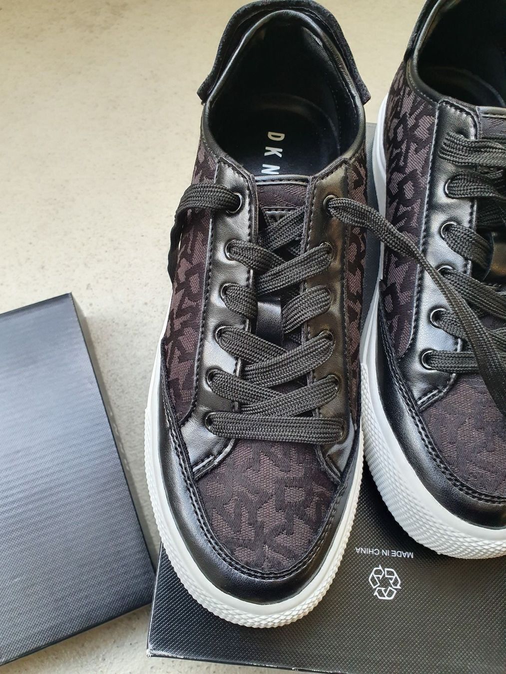 DKNY Scarpe da donna: DKNY Schuhe Neu gr.38 – Nuovo e nell'imballaggio originale da Thalwil venduto da Briscolina