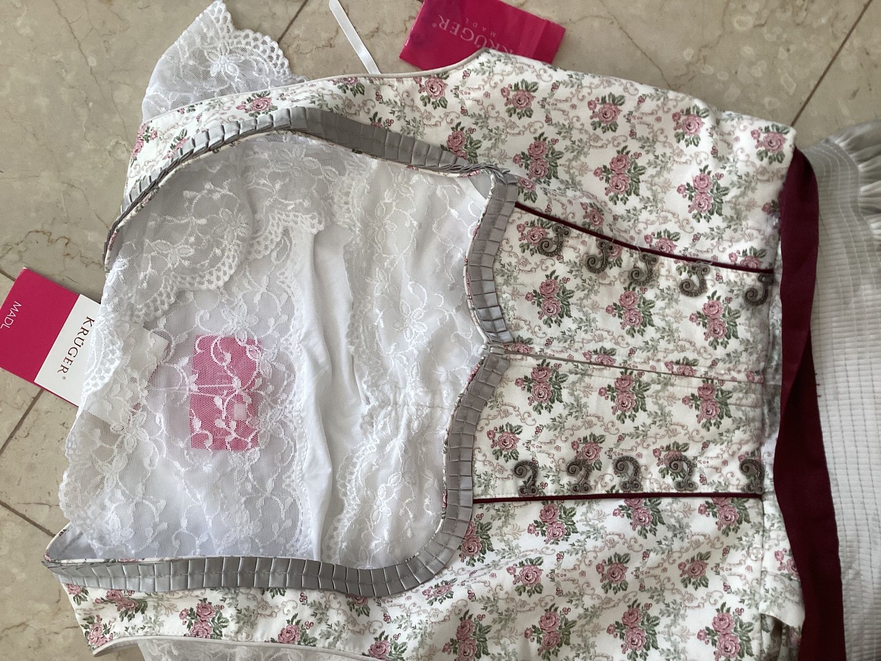 Krüger Vestiti: Dirndl von Krüger. Inkl Bluse – Nuovo (secondo la descrizione) da Flüelen venduto da ne08 1