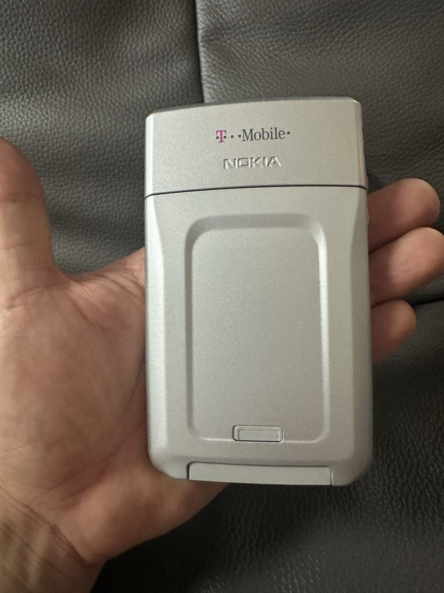 Nokia Telefoni cellulari / Smartphones: Nokia e Series Business Handy – Difettoso da Heerbrugg venduto da Amazon38 1