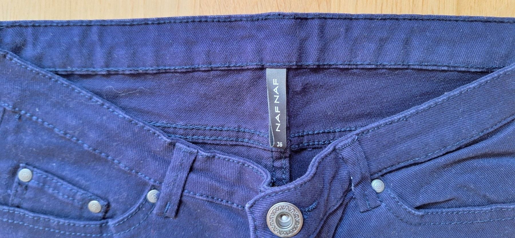 Nafnaf Jeans: Naf-Naf, jeans marine – Nuovo e nell'imballaggio originale da Lussery-Villars venduto da pousinete02 3