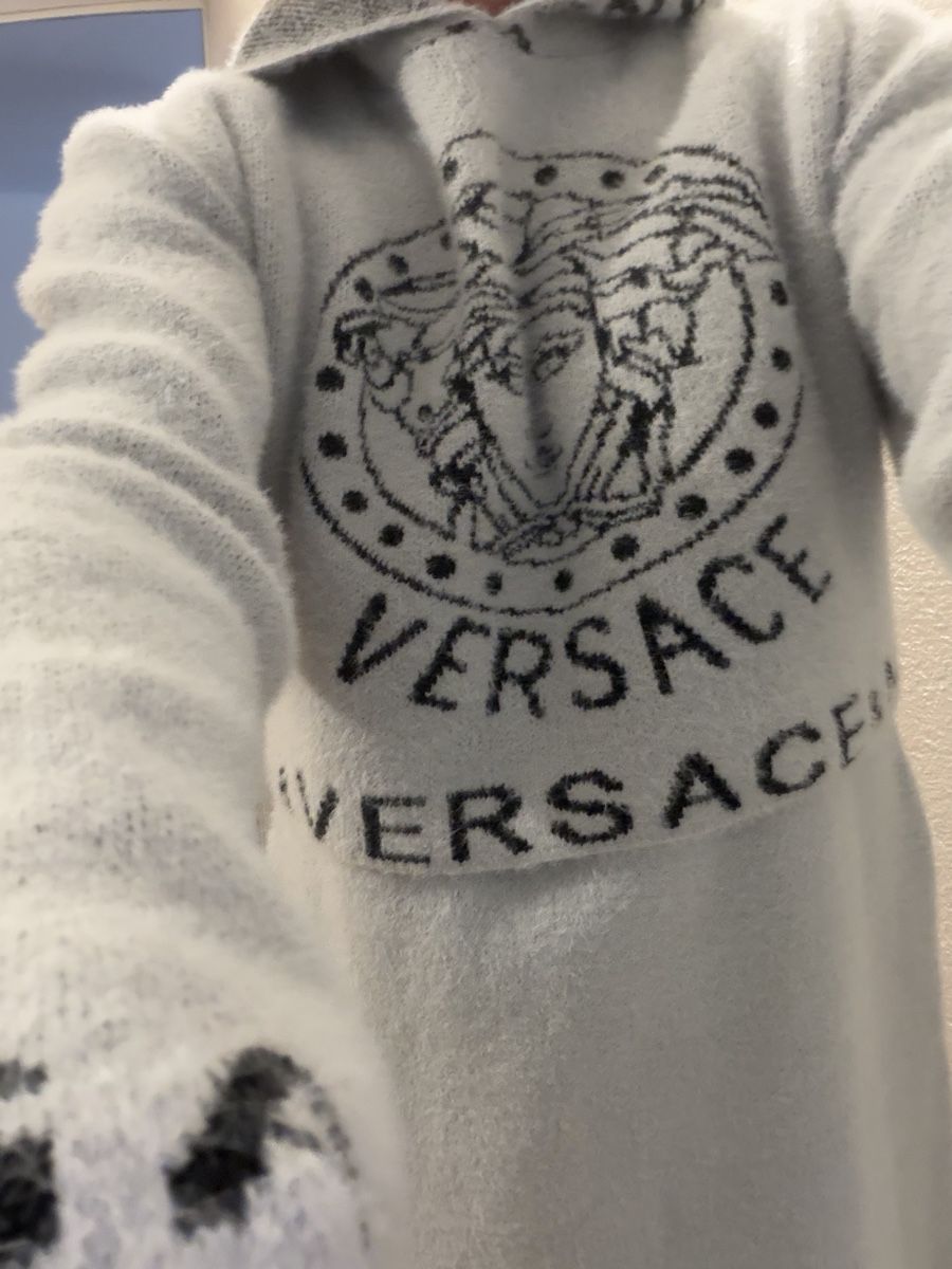 Versace Lots de vêtements: Ensemble Versace pull et robe gris état impeccable – D'occasion à Delémont par amo_jx5x