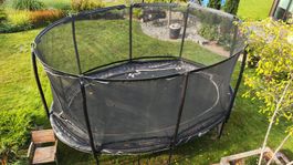 Hochwertiges Premium-Gartentrampolin NORTH (500 x 350 cm)