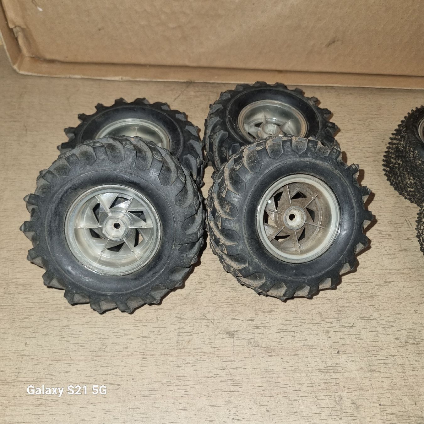 Modellismo RC: 1:10 Rc auto Räder – Usato da Sisikon venduto da SanAndreas 2