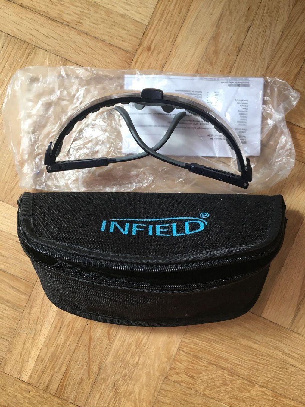 Occhiali & Lenti: Lunettes de protection Infield – Usato da Neuchâtel venduto da Tradeboi 1