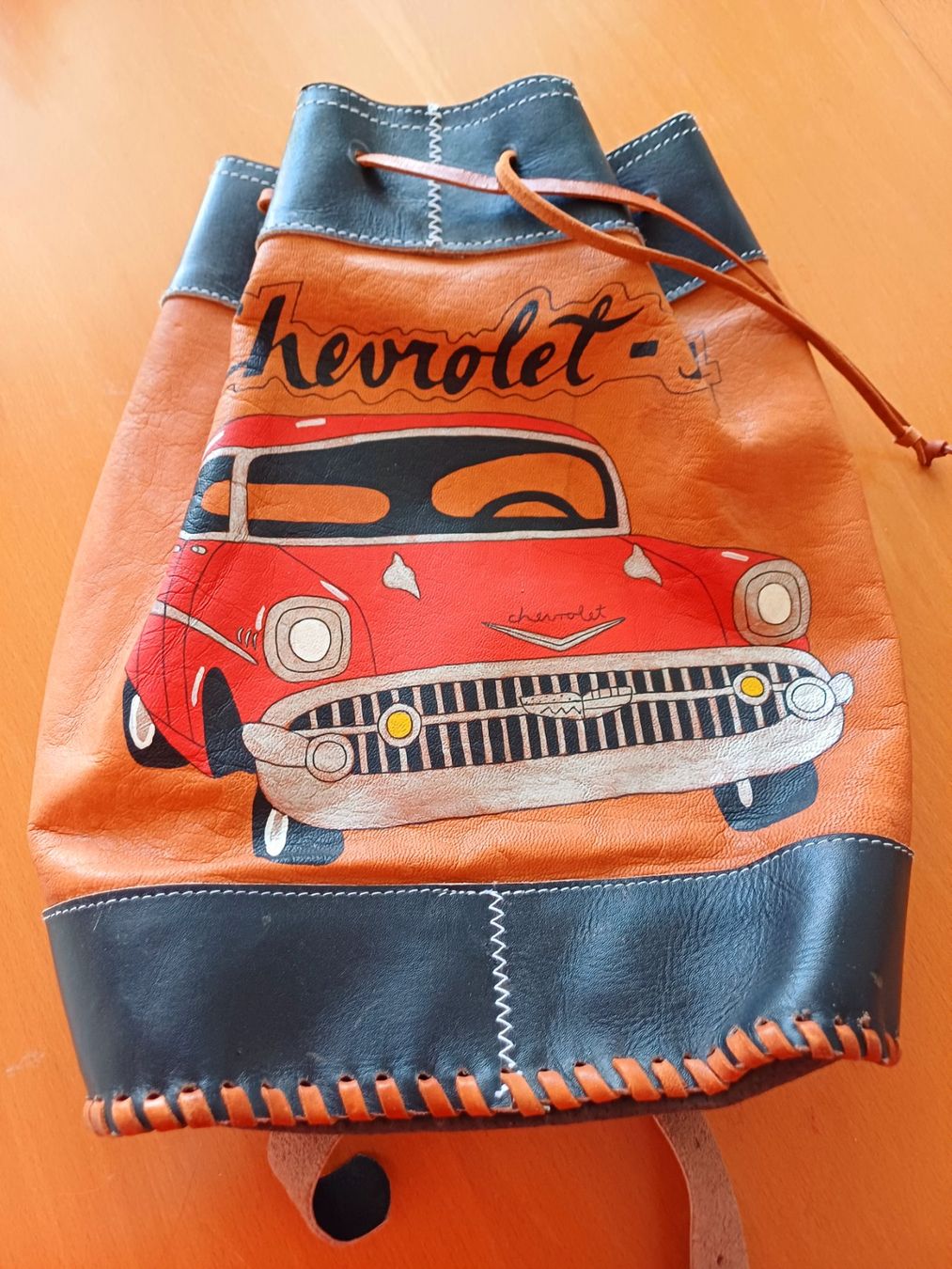 Rucksäcke: Chevrolet Lederrucksack, Oldtimer-Motiv, Handarbeit – Neu (gemäss Beschreibung) aus Kloten von Juanita3 4