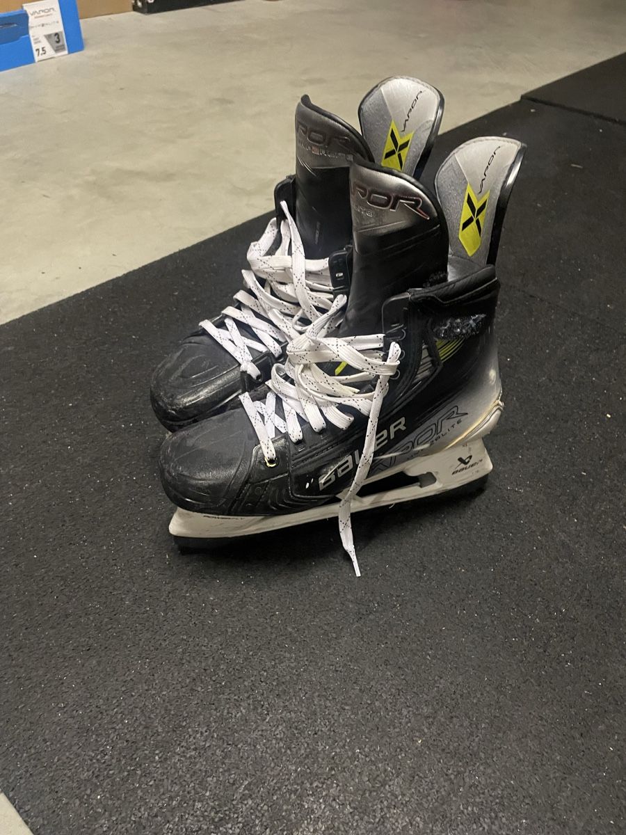 Bauer Pattini da ghiaccio: Bauer Hyperlite 2 Skate, Gr. 44 – Usato da Dübendorf venduto da jus_d5c2