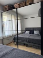 PAX Kleiderschrank mit verdunkeltem Spiegel