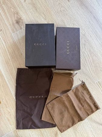 Gucci Schuhboxen & Staubbeutel im Set
