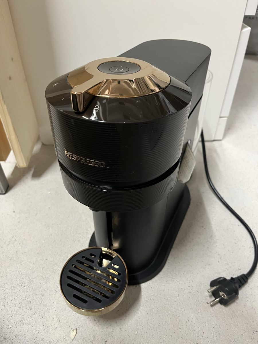 Nespresso Machines à café & Machines à expresso: Nespresso Vertuo Next Kaffeemaschine – D'occasion à Bern par KevinPrs