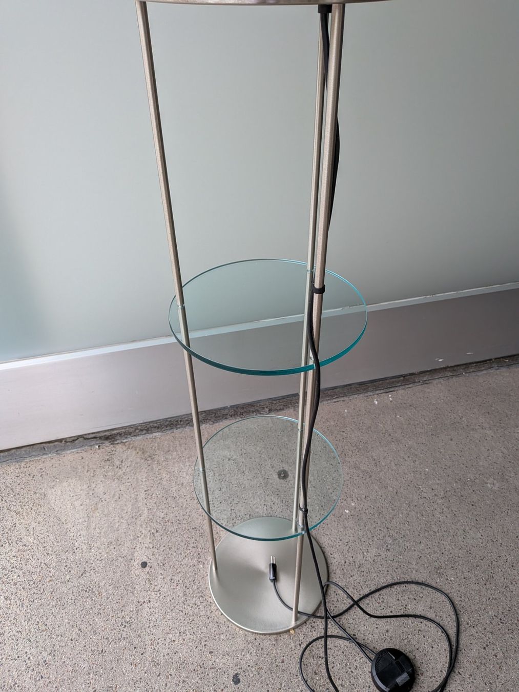 Murano Lampen: Murano Stehlampe Stehleuchte mit Ablageflächen – Gebraucht aus Emmen von Brockofsky 2