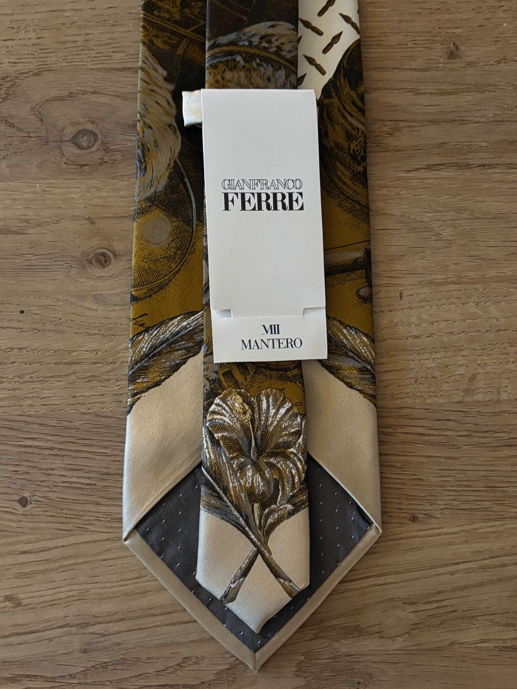 Gianfranco Ferre Cravatte: Gianfranco Ferré Vintage Seide Krawatte, Neue – Nuovo e nell'imballaggio originale da Horgen venduto da uge_pd5p 2