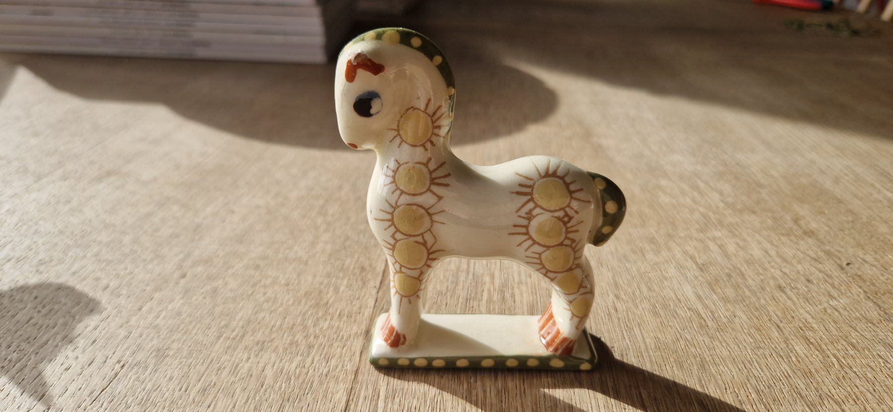 Statuette: Cheval en céramique – Usato da Münchenbuchsee venduto da capa2014
