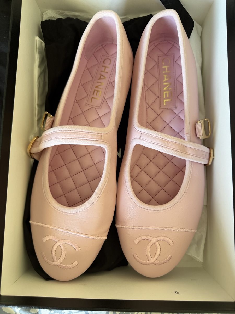 Chanel Chaussures femmes: Chanel Mary Jane Wunderschön! 40 – D'occasion à Fruthwilen par Mariya13 1