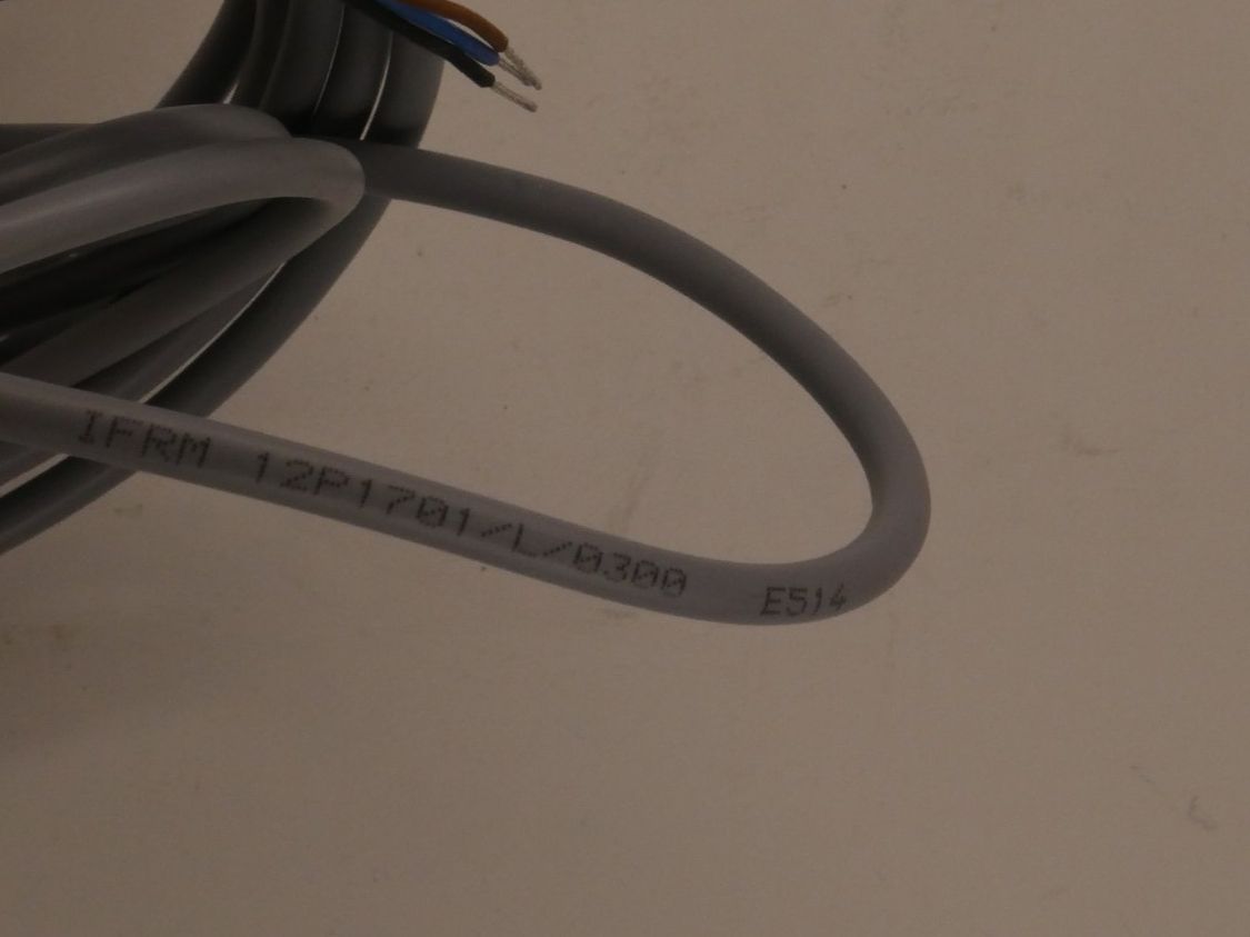 Componenti elettronici: Induktiver Näherungsschalter von Baumer – Nuovo (secondo la descrizione) da Fulenbach venduto da Hach0 4