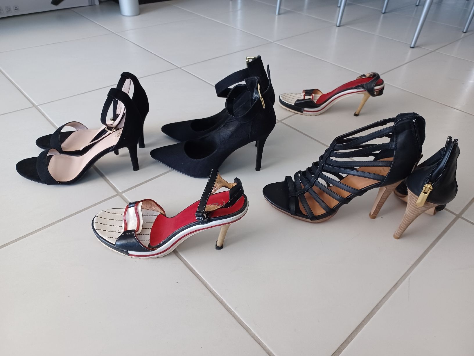 Scarpe da donna: Sommerschuhe gr.39 – Nuovo (secondo la descrizione) da Bronschhofen venduto da Katrusja