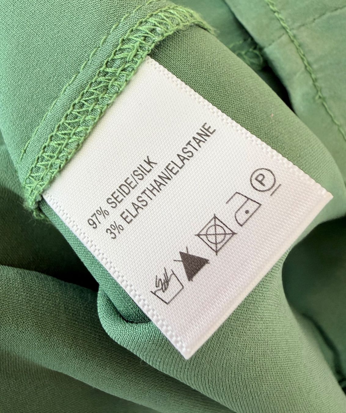 Tops: Jones Seide Top Gr.36 – Gebraucht aus Unterägeri von Jutka_04 2