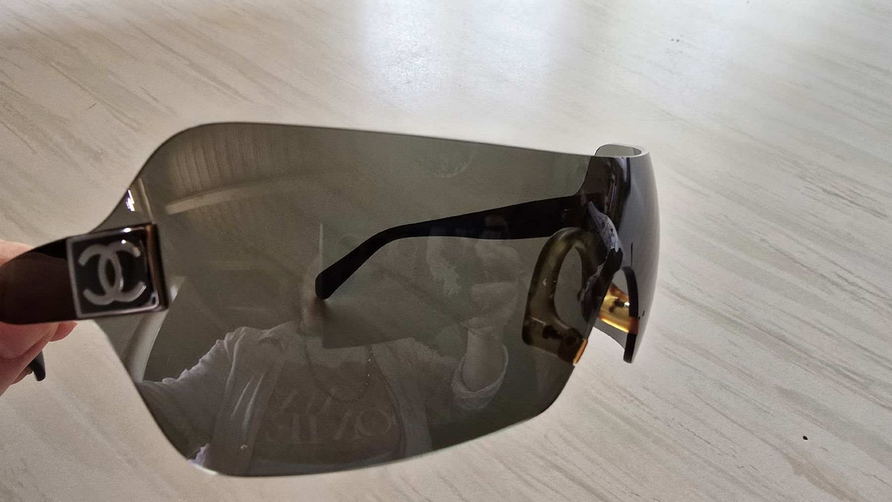 Chanel Brillen & Gläser: Vintage Chanel Sunglasses – Gebraucht aus Châtel-sur-Montsalvens von Mirsonuta 6