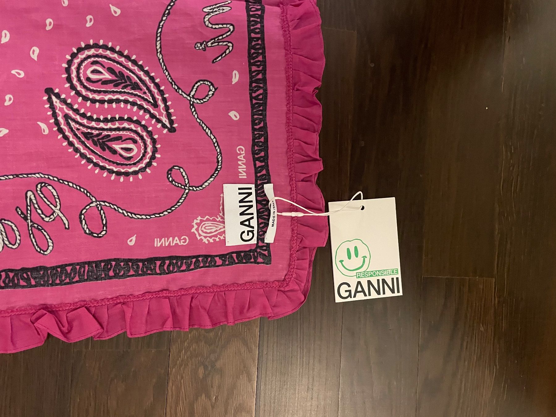 Foulard & Sciarpe: Foulard – Usato da Zürich venduto da Claudia0174 1