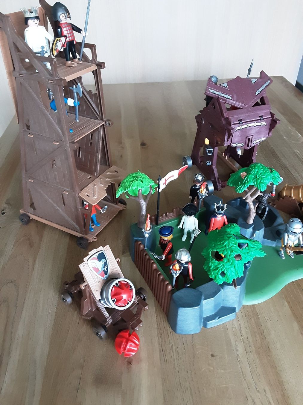 Playmobil Giocattoli: Playmobil Ritter mit Zubehör – Usato da Unterägeri venduto da KRD7 1