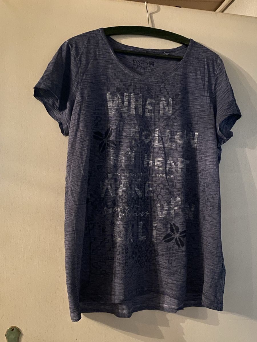T-shirt: Tshirt – Nuovo (secondo la descrizione) da Gretzenbach venduto da Cantate