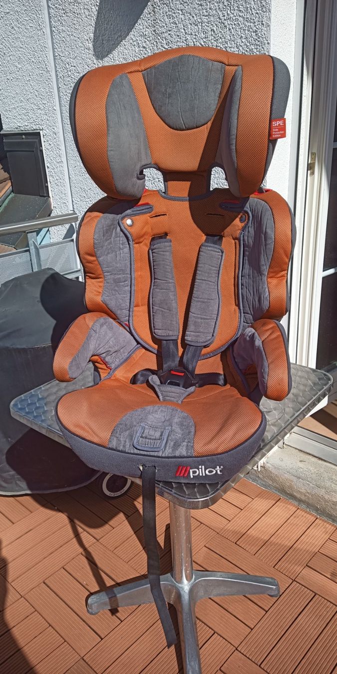 Sedie: Voiture Chaise Orange – Usato da Oberrohrdorf venduto da gdunkel 4