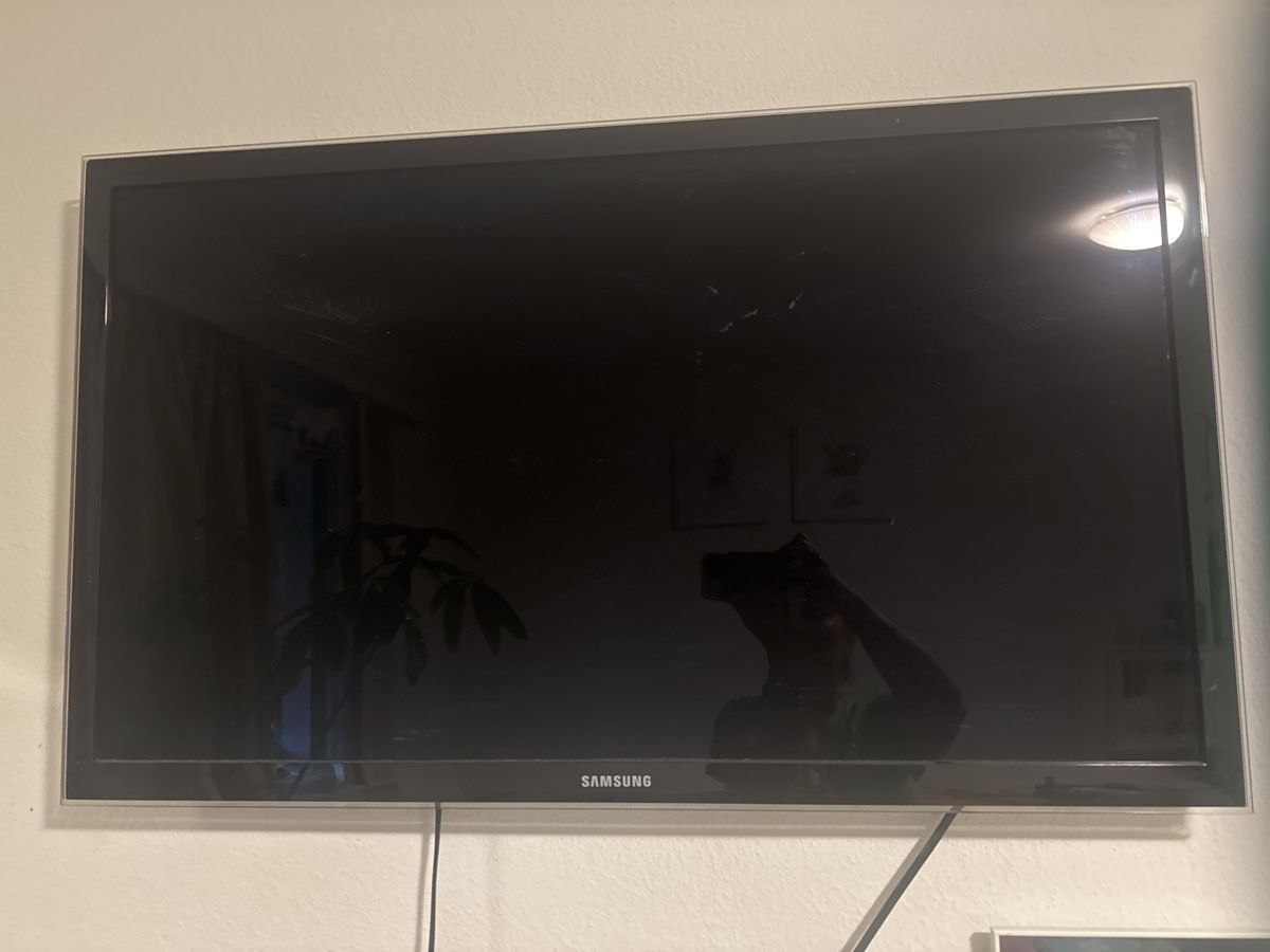 Televisori: Samsung TV Bildschirm! 40Zoll – Usato da Langenthal venduto da sonnenblume479