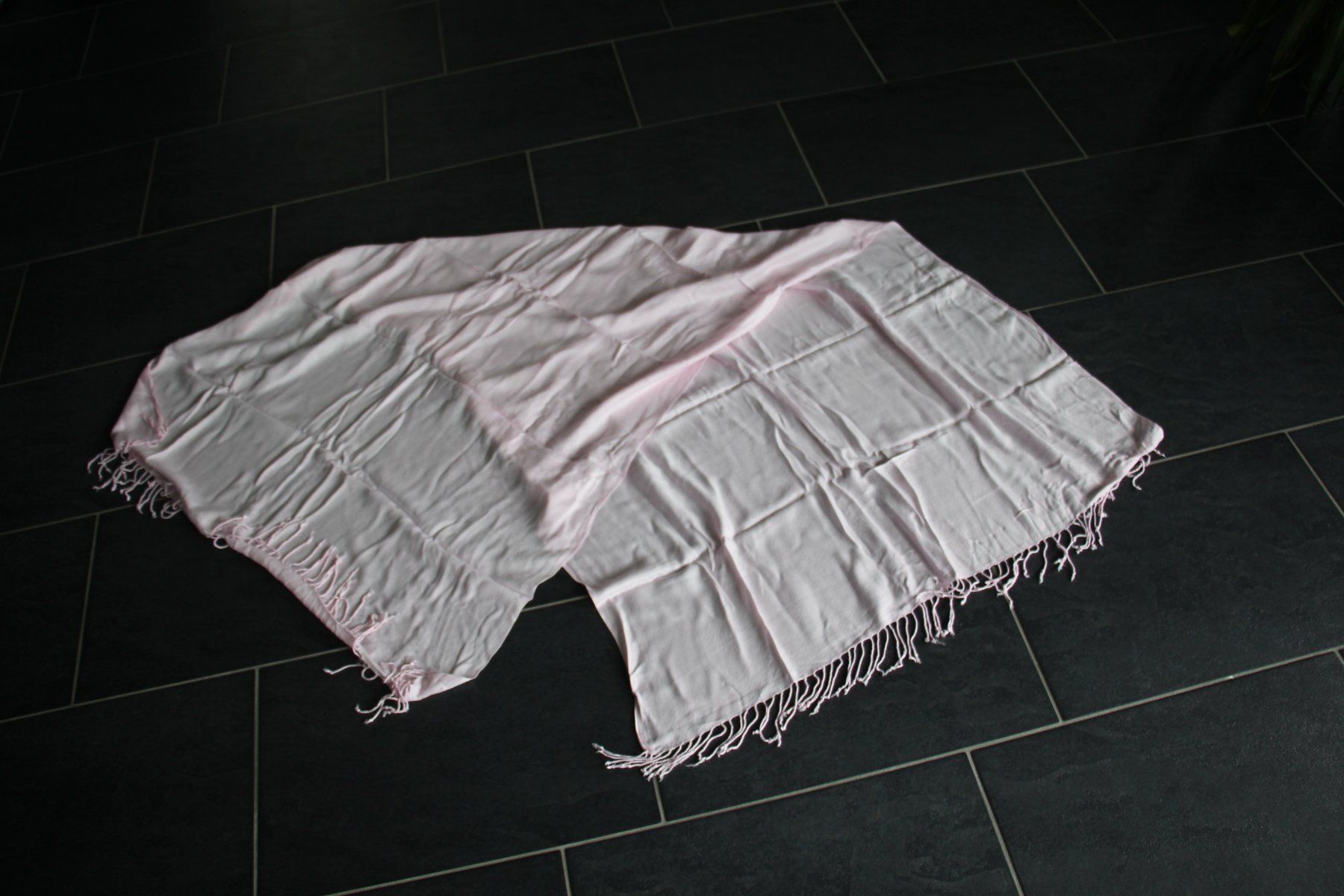 Foulard & Sciarpe: Schal rosa – Usato da Eschenbach SG venduto da Anisti13 1