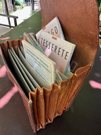 Rarität Handgefertigte Vintage Ledertasche im Akkordeon-Stil