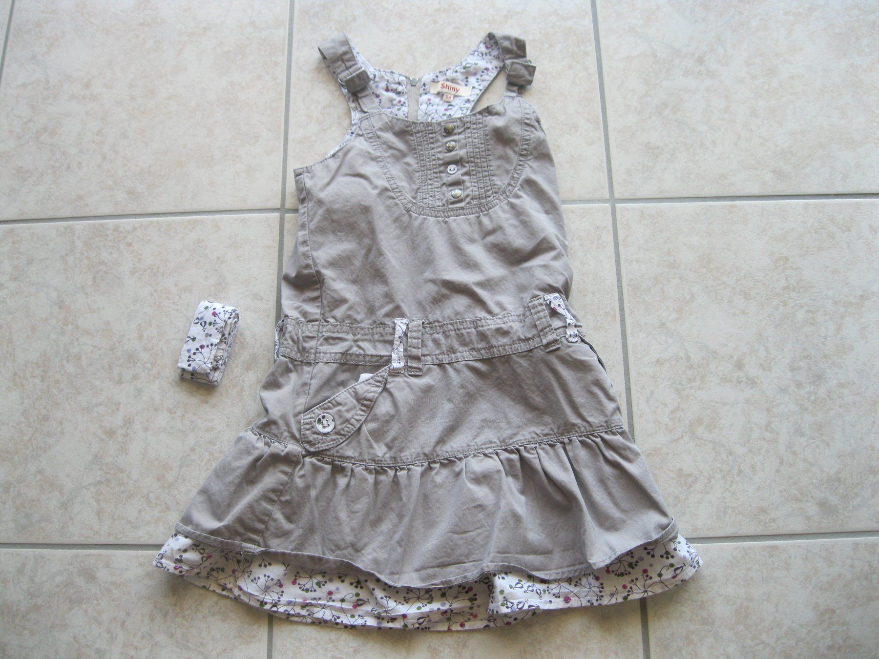 Kleiderpakete & -sets: lot 5 pièces taille 110/116 – Gebraucht aus vouvry von -tivoli- 1