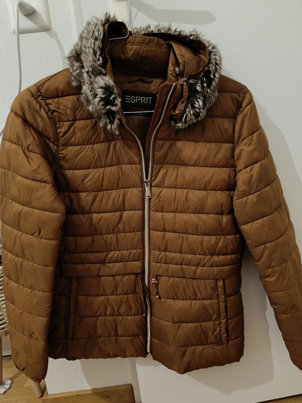 Esprit Jacken: Stylische Esprit Winterjacke Grösse S/M – Gebraucht aus Dübendorf von phoebe013 1