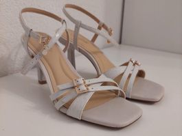 Neue Sandalen von Buffalo