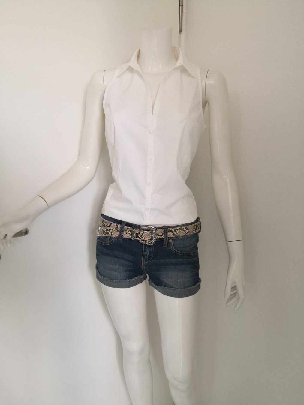 Mango Camicette: 🤩MANGO ÄRMELLOSE BLUSE WEISS & KRAGEN – Nuovo (secondo la descrizione) da Olten venduto da Naja-Twins-Twins 3