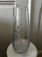 Vase en verre gravé "Klein L'Artisan du Cristal" printemps.