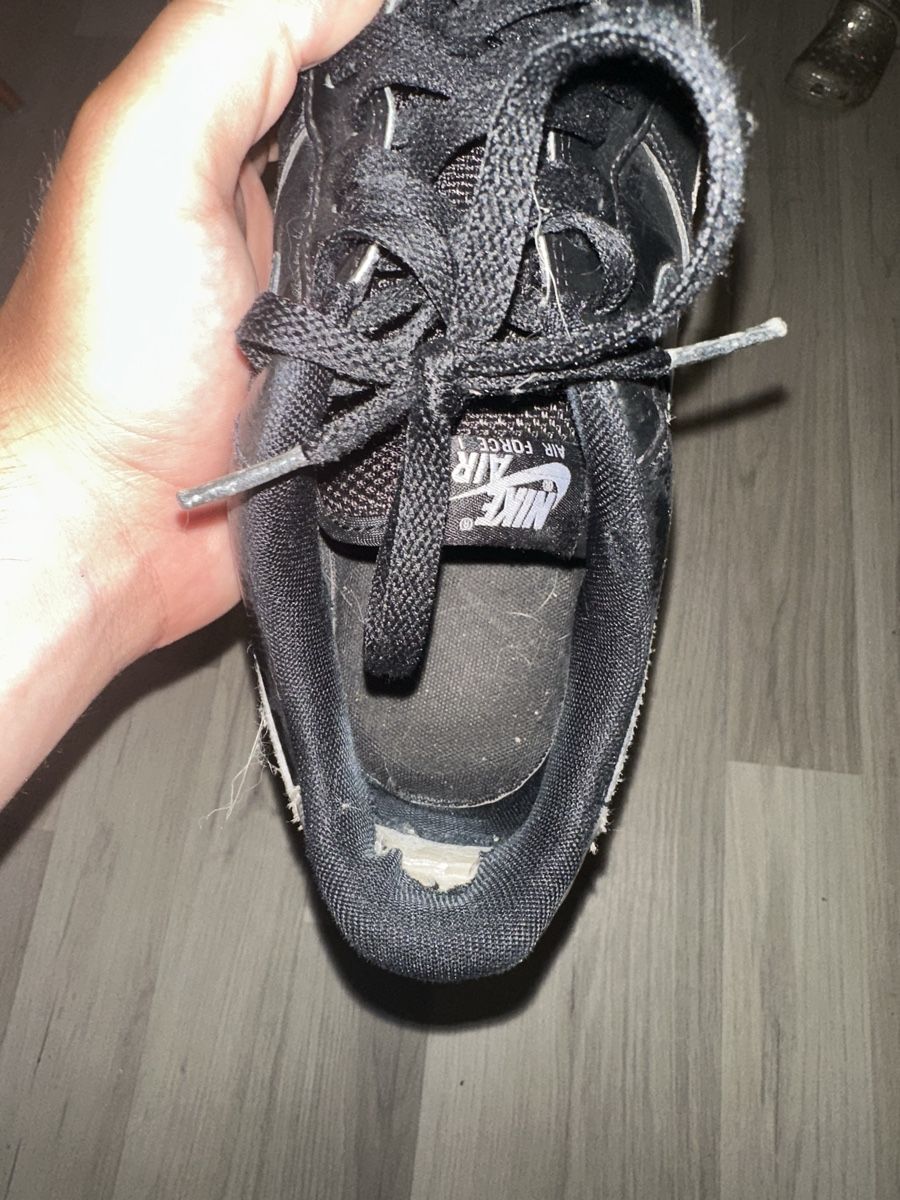 Nike Scarpe da uomo: Paire chaussures Nike Noire seconde main – Usato da Courgenay venduto da gig_7spf 3