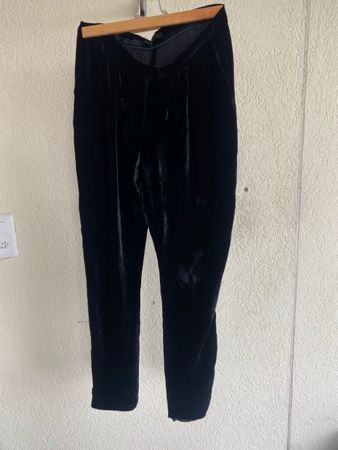 Elegante schwarze Samthose von Maje