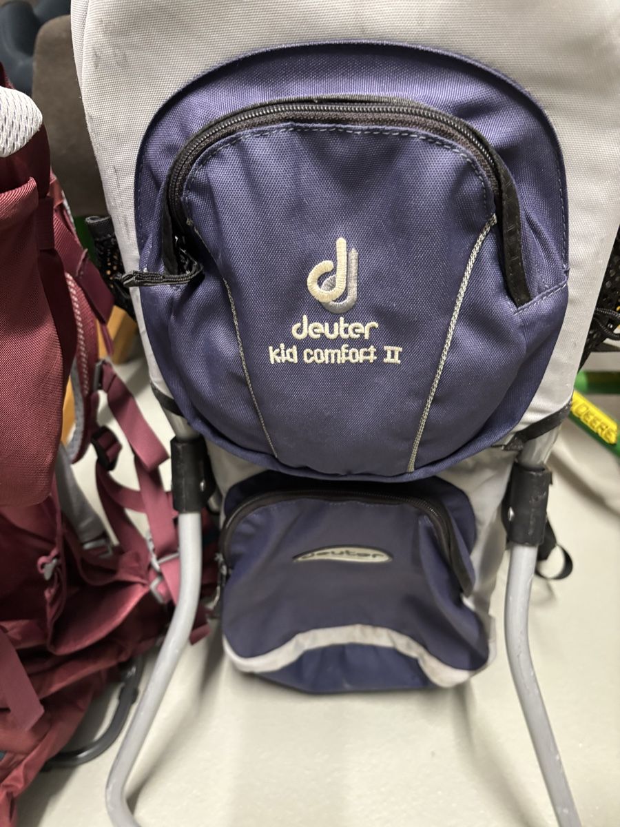 Deuter Marsupi portabebè: deuter Tragerucksack, Rückentrage – Usato da Hagenbuch ZH venduto da LisaChristine 1