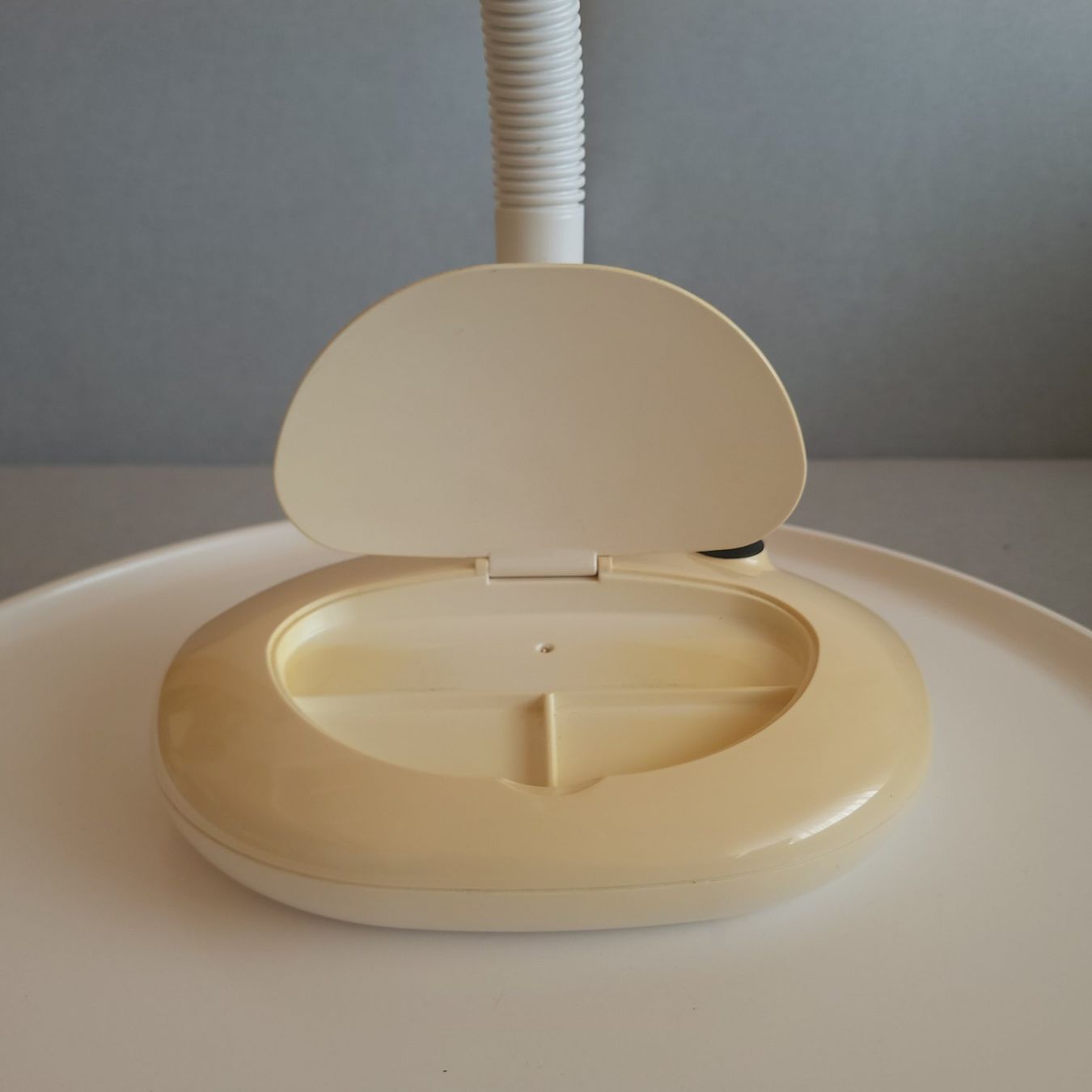 Lampen: " Toolcraft "  Arbeitslampe B901 mit Lupe und Ablage – Gebraucht aus Savièse von qm2710 7
