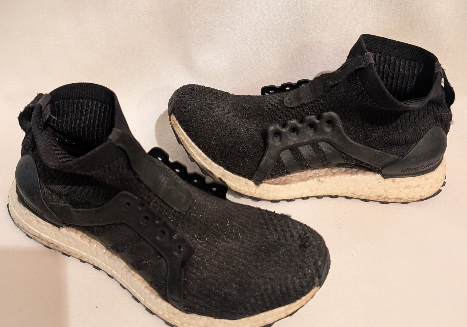 Adidas Herrenschuhe: Adidas Ultra Boost Sneaker Laufschuhe Gr. 38 – Gebraucht aus Sarmenstorf von T.Sunl8
