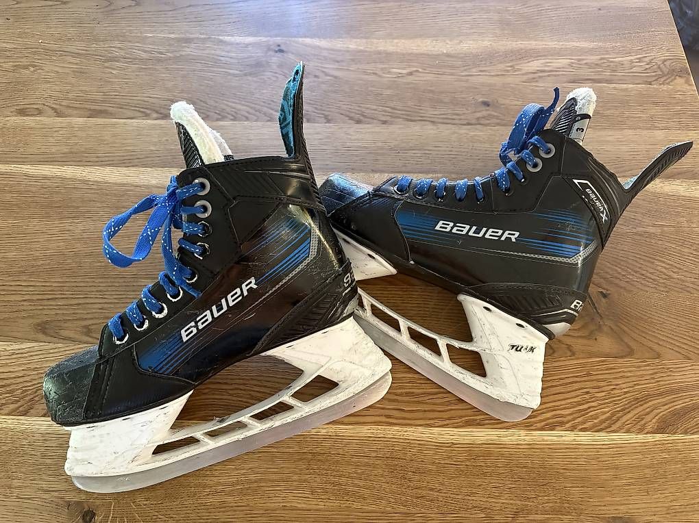 Pattini da ghiaccio: Bauer Schlittschuh Gr. 36,5 – Usato da Langnau im Emmental venduto da EvelineL